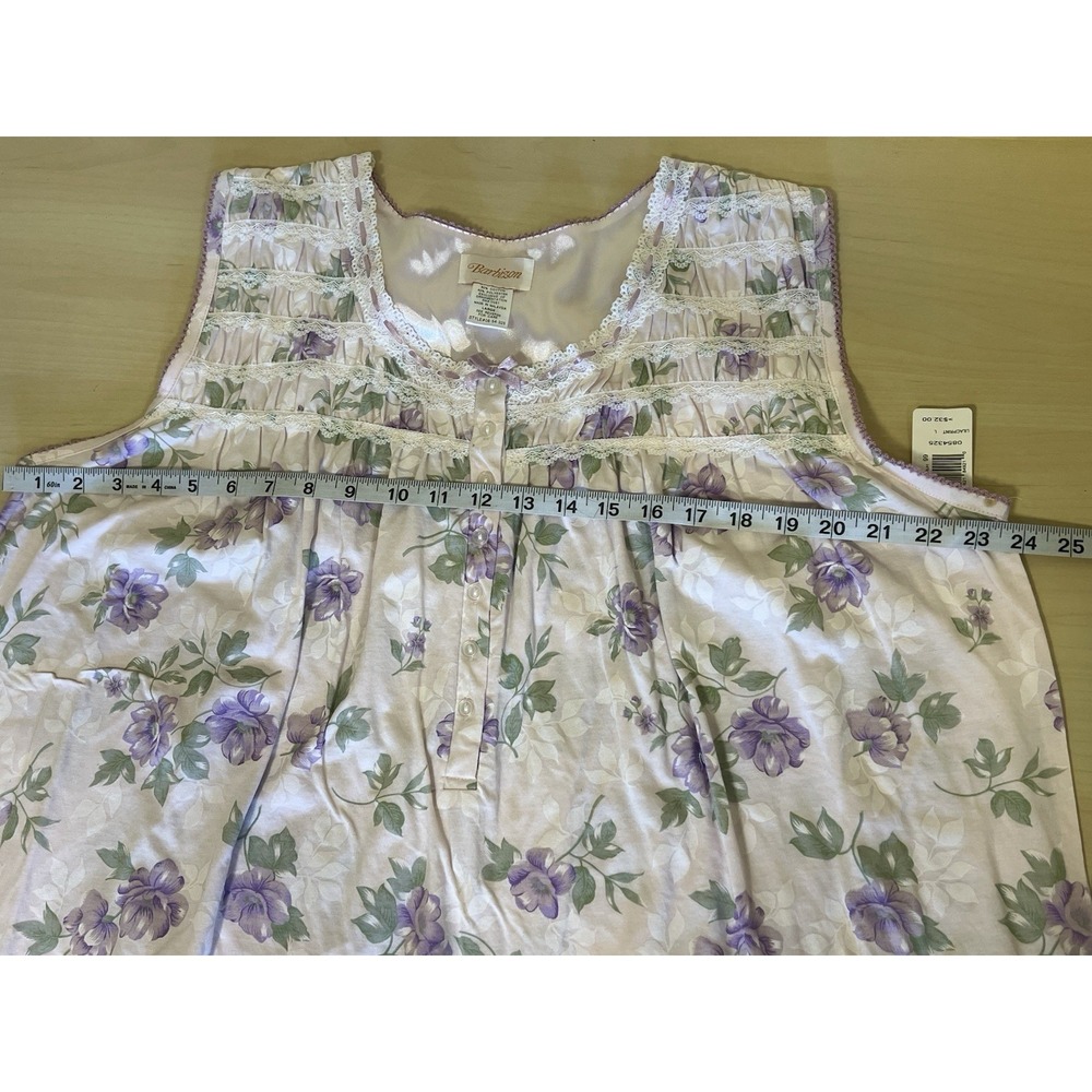 Barbizon Nightgown & Robe Set NWT Sz Large Floral Lilacprint Vtg Lace Smocking - Picture 14 of 16